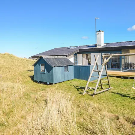 4 Bedroom Stunning In Thisted * Klitmoller