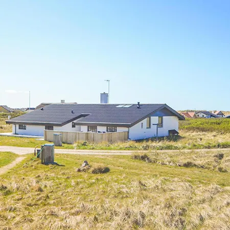 4 Bedroom Stunning In Thisted * Klitmoller