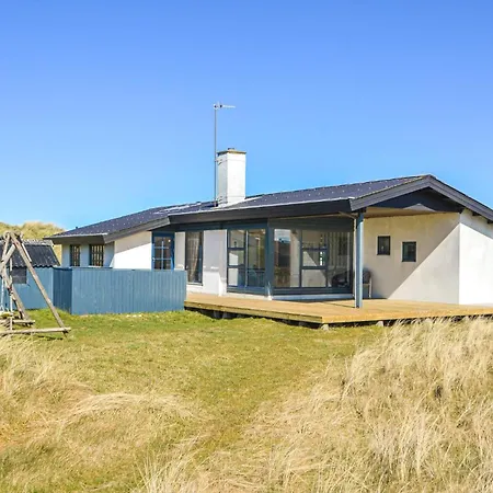 4 Bedroom Stunning In Thisted Holiday home *