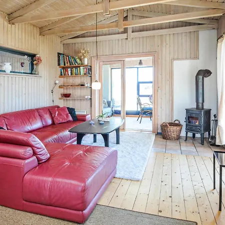 4 Bedroom Stunning In Thisted *